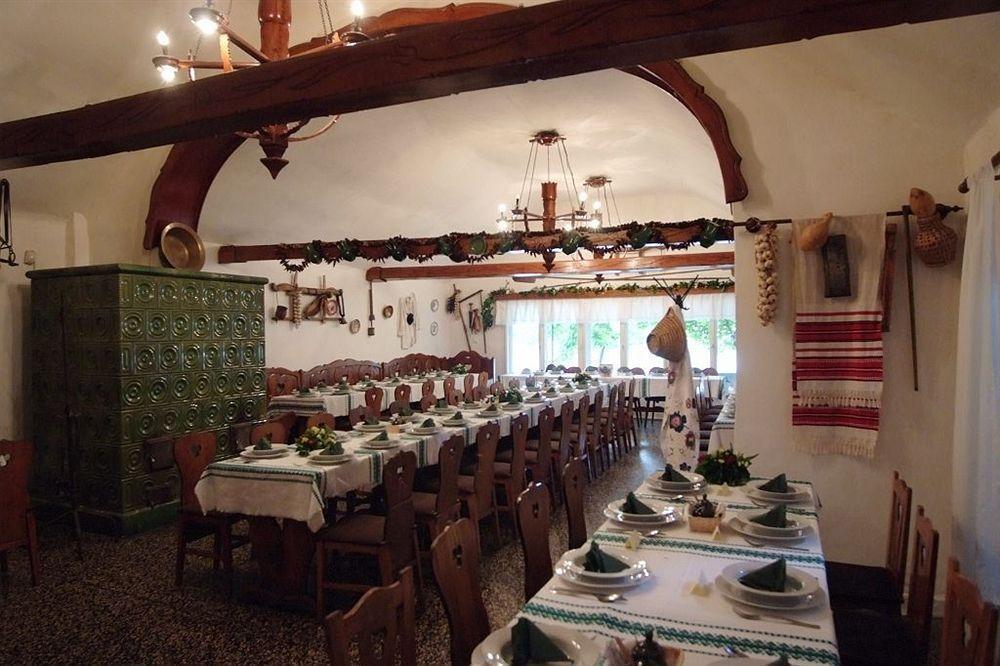 Nr 100 Szentendre Hotel Panzio Szolgaltatasok المظهر الخارجي الصورة