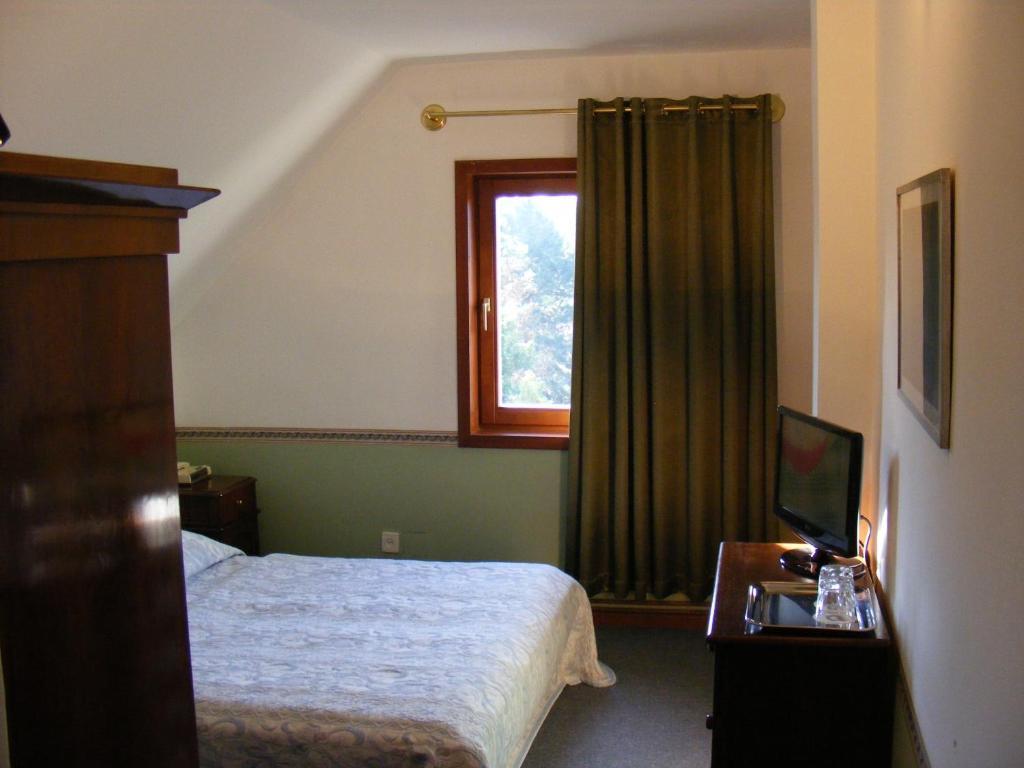 Nr 100 Szentendre Hotel Panzio Szolgaltatasok الغرفة الصورة
